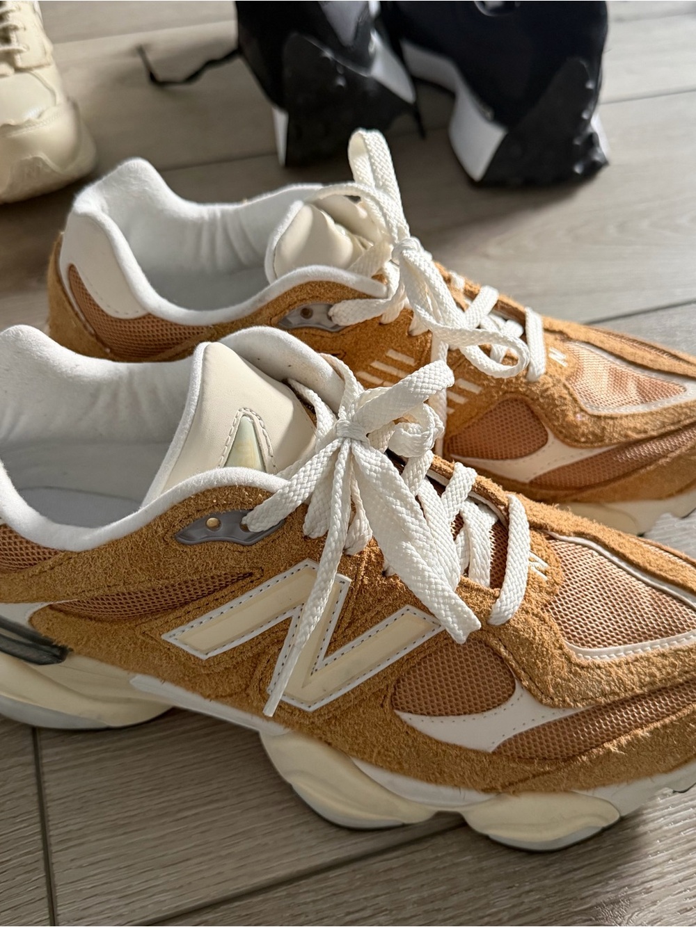 New Balance 9060 Tan Suede Sneakers Size 9 Neutral Chunky Dad Shoe